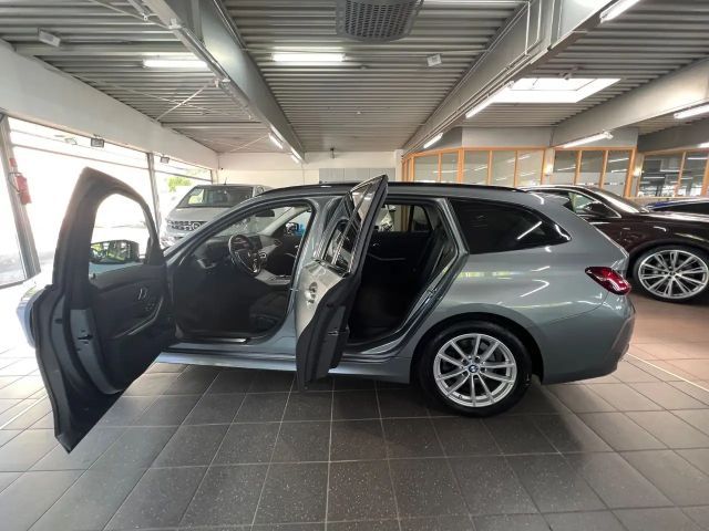 BMW 320 320d Touring