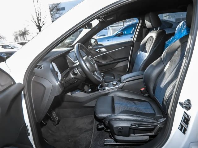 BMW 118 118i M-Sport Sedan