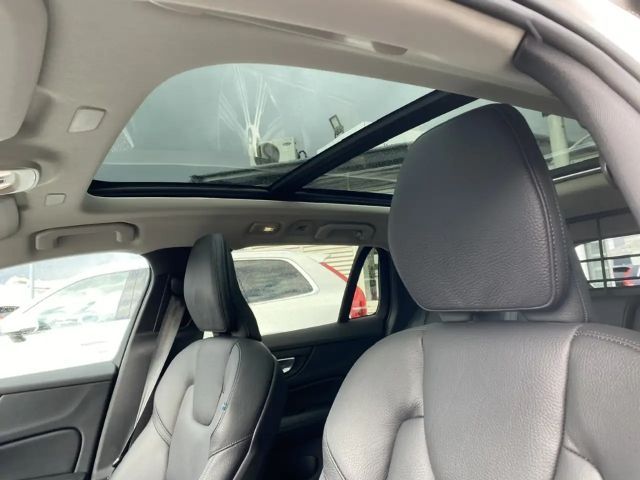 Volvo V60 Cross Country AWD Ultimate