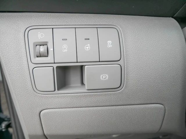 Hyundai Staria Signature