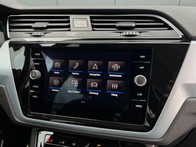 Volkswagen Touran 1.5 TSI DSG IQ.Drive