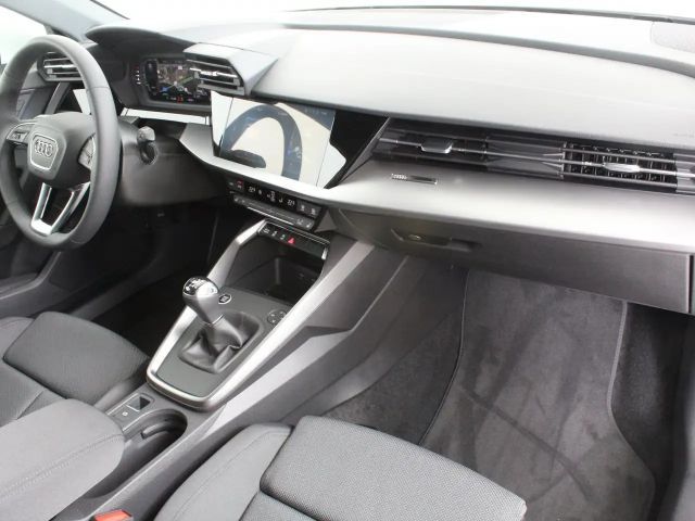 Audi A3 30 TFSI Sedan