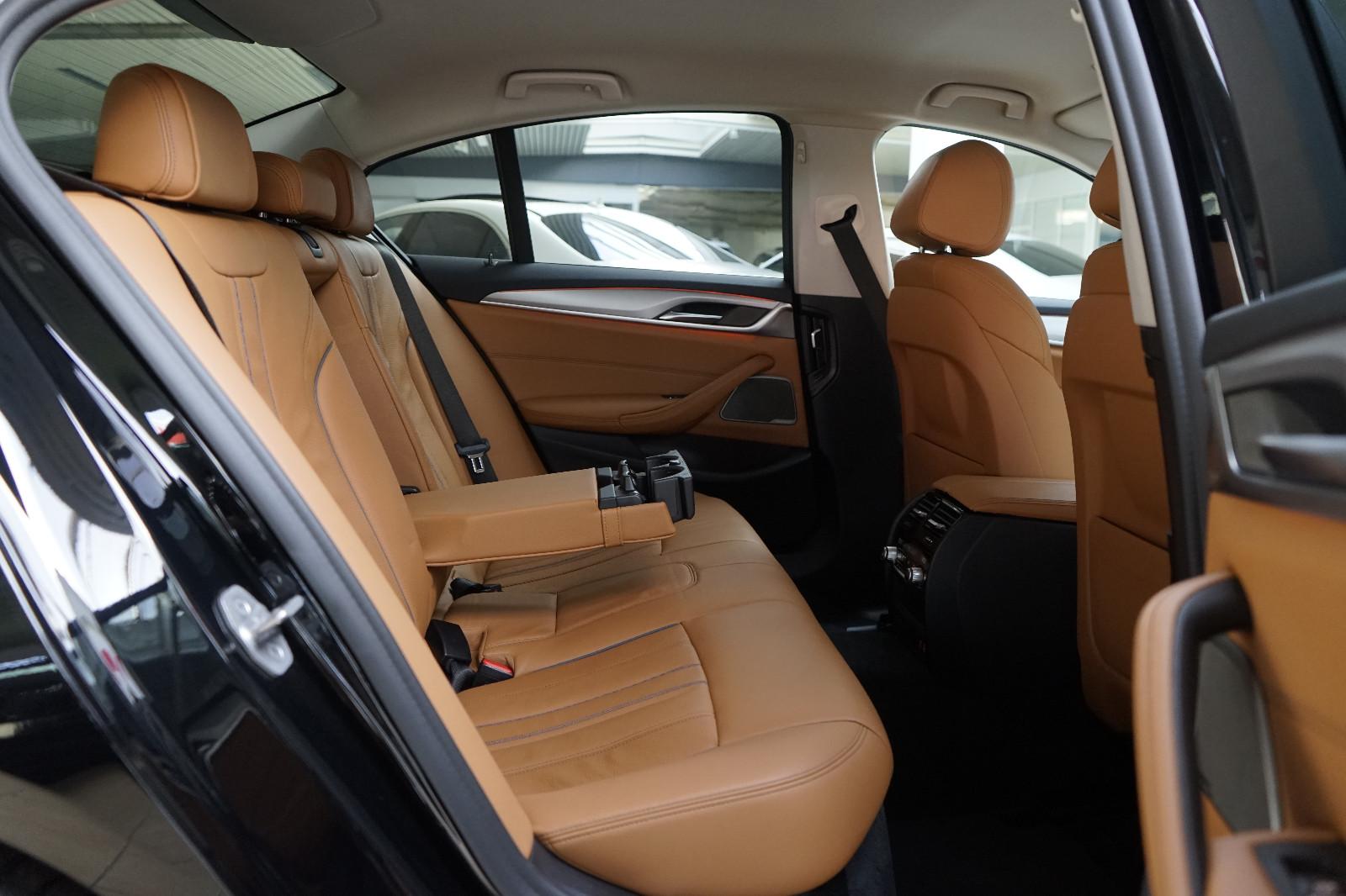 BMW 545 545e Business Line Sedan xDrive