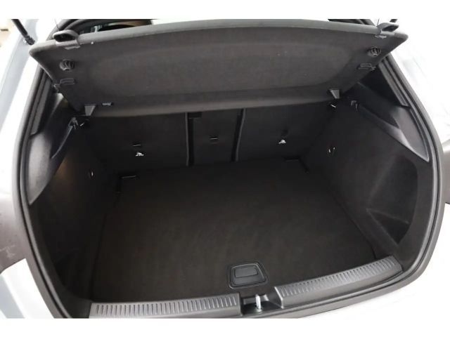 Mercedes-Benz A 180 AMG Line