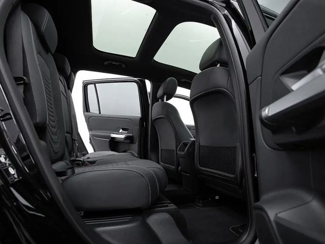 Mercedes-Benz EQB 250