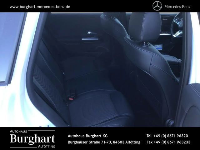 Mercedes-Benz B 200 Progressive Sedan