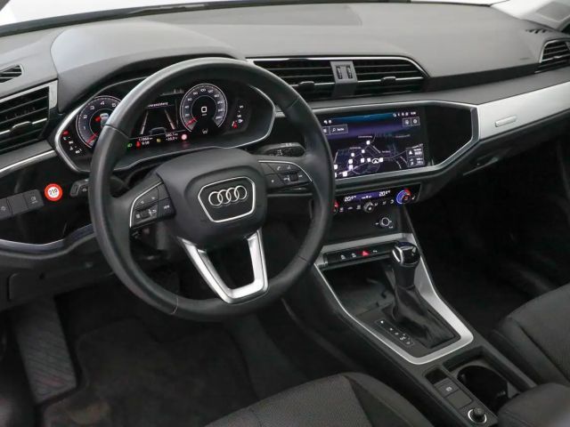 Audi Q3 35 TFSI S-Tronic