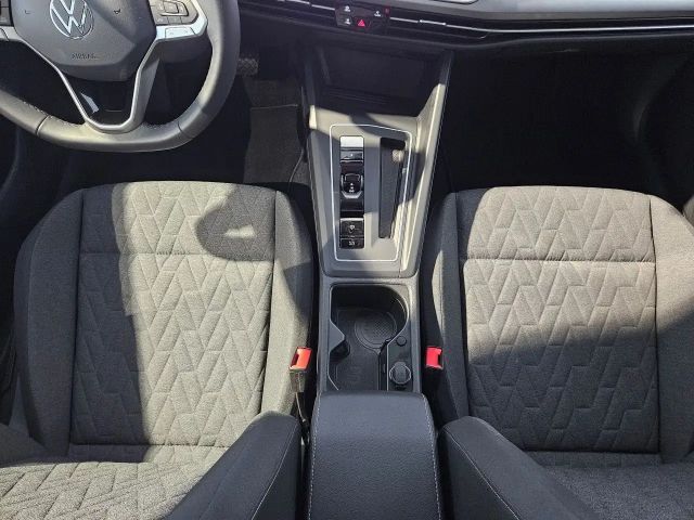 Volkswagen Golf 1.5 eTSI DSG Life