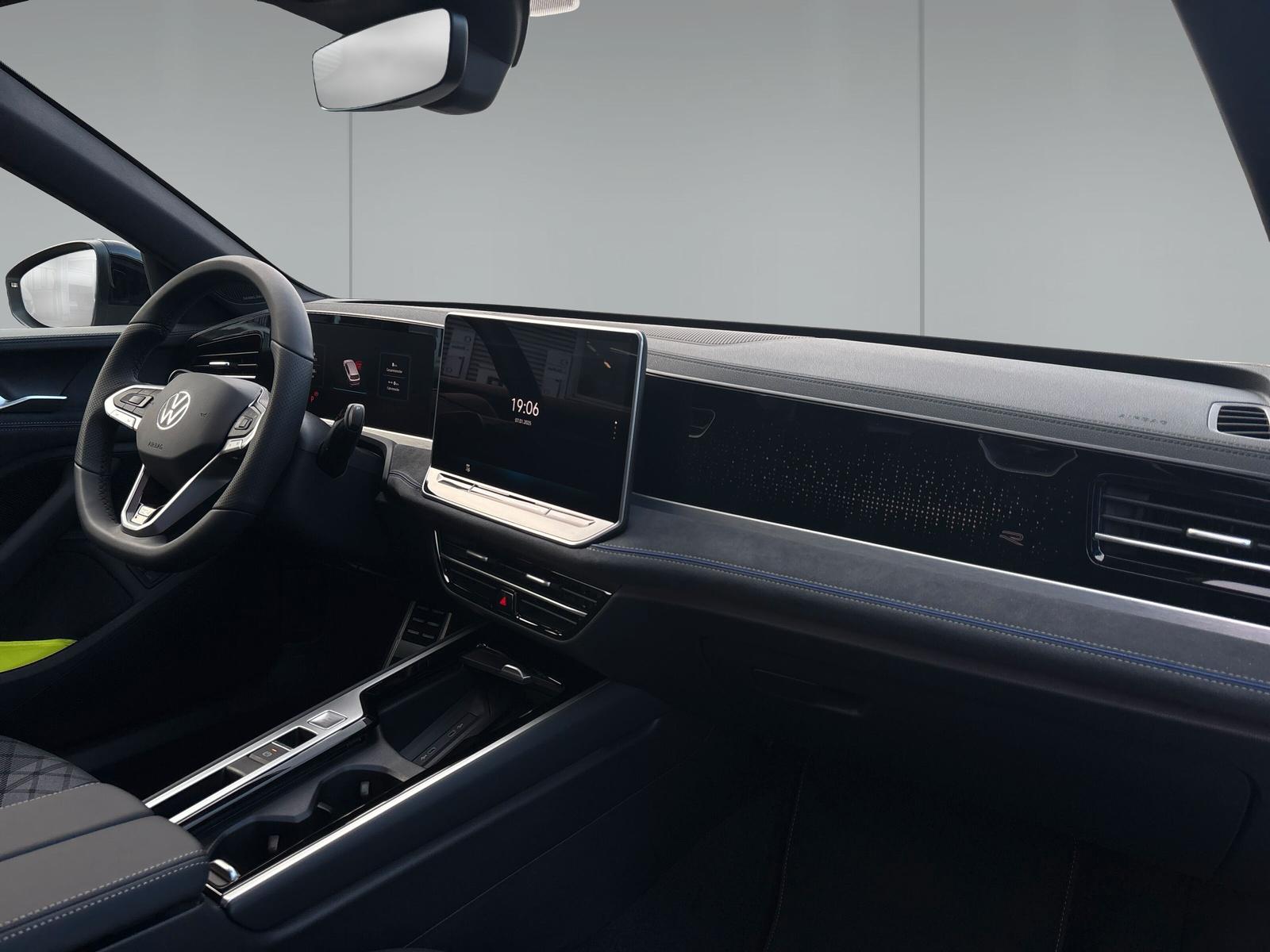 Volkswagen Passat R-Line Variant eHybrid