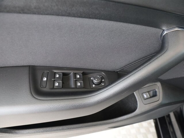 Volkswagen Passat 1.5 TSI Business Variant