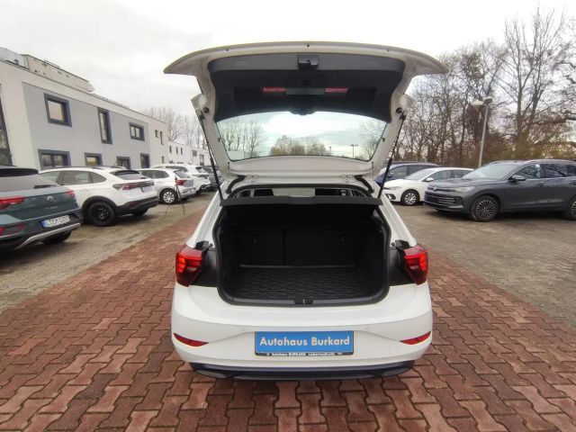 Volkswagen Polo 1,0l+80Ps+AppConn+PDC+LED+Klima