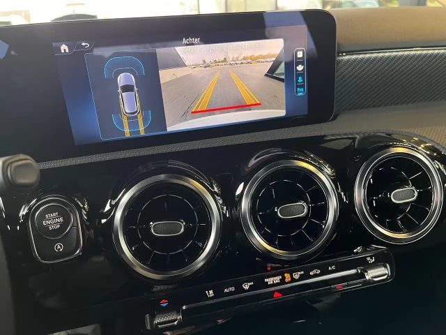 Mercedes-Benz A 180 Business Line Hatchback