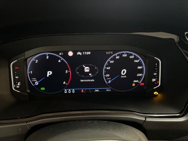 Volkswagen Touran DSG R-Line