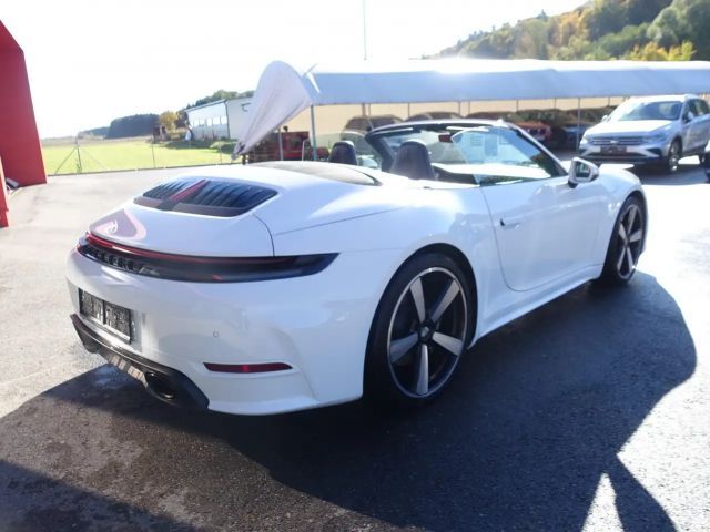 Porsche 992 Cabrio Carrera