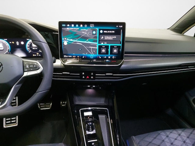 Volkswagen Golf 1.5 eTSI DSG R-Line