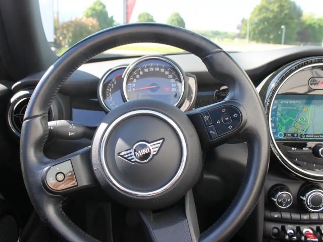 MINI One Cabrio One Classic Trim