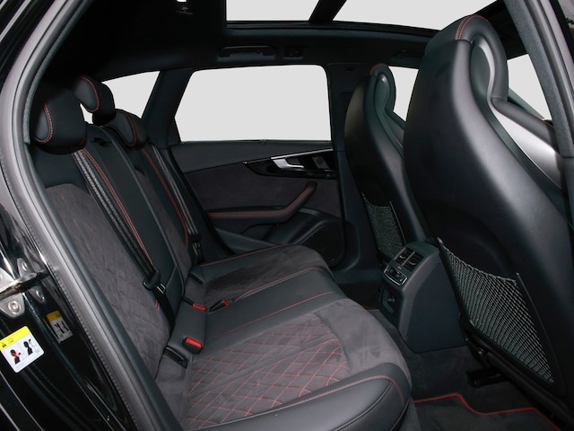 Audi A4 45 TFSI Avant Quattro S-Line S-Tronic