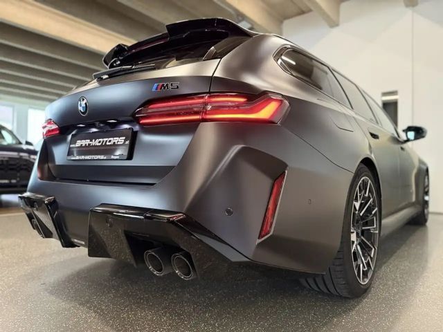 BMW M5 M5*GLASDACH*360°*HUD*MEMORY*B&W*AHK*GARANTIE*VOLL*