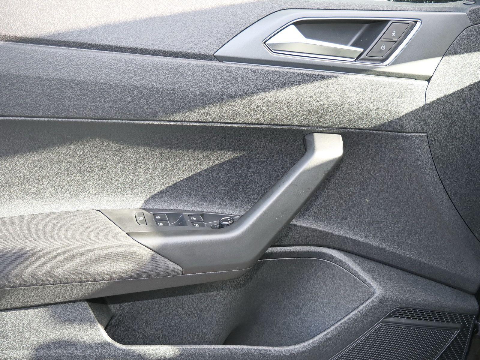 Volkswagen Taigo 1.0 TSI DSG R-Line