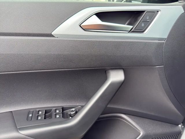 Volkswagen Taigo 1.0 TSI DSG