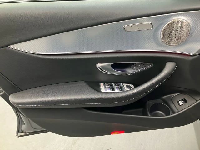 Mercedes-Benz E 220 AVANTGARDE E 220 d Estate