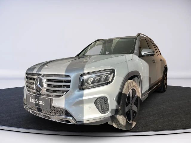 Mercedes-Benz GLB 200 4MATIC GLB 200 d
