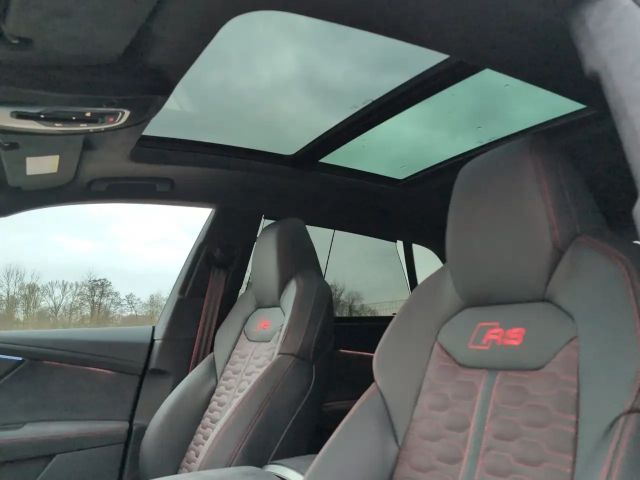 Audi RS Q8 Performance