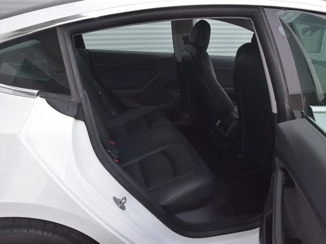 Tesla Model 3 RWD Standard Range