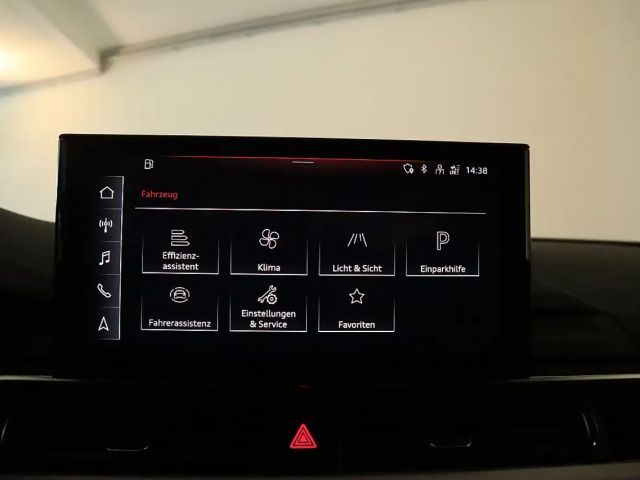 Audi A4 30 TDI Avant S-Line