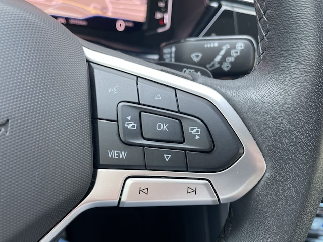 Volkswagen Touran 1.5 TSI DSG R-Line