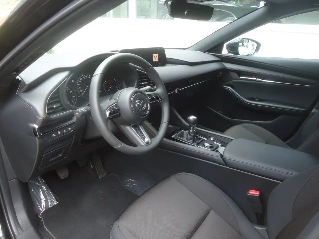 Mazda 3 G140 Centre-Line mit Design Pack