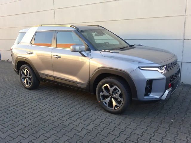 SsangYong Torres 2WD Quartz