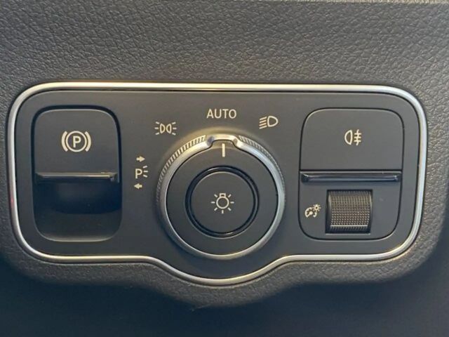 Mercedes-Benz GLA 200 Progressive