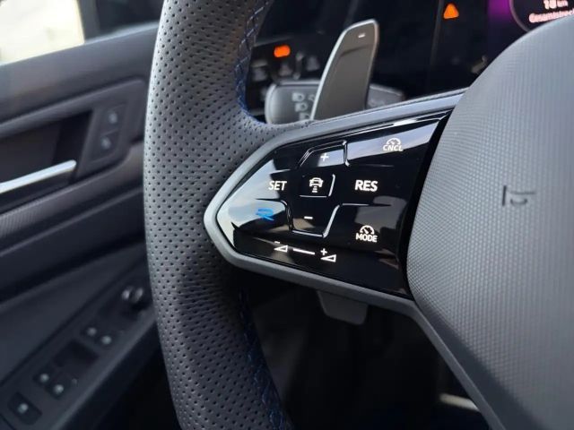 Volkswagen Golf 2.0 TSI Golf VIII Variant