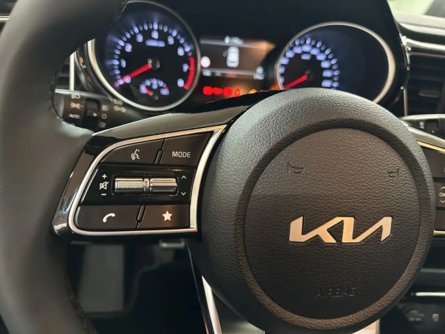 Kia Ceed Ultimate Edition 1.5T 140+ STYLE+ SITZHEIZUNG+ NAV