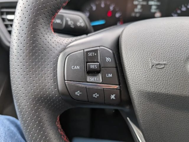 Ford Focus ST Line Wagon