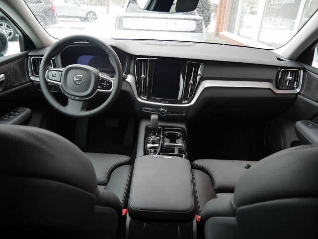 Volvo V60 AWD Plus T6