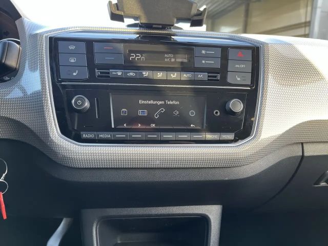 Volkswagen e-up! Style