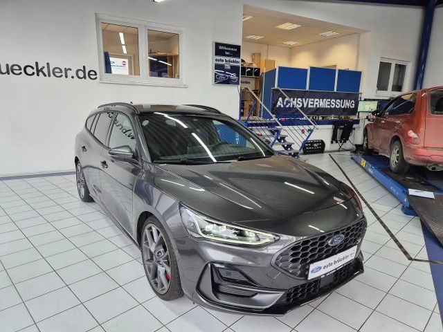 Ford Focus EcoBoost ST Line Wagon