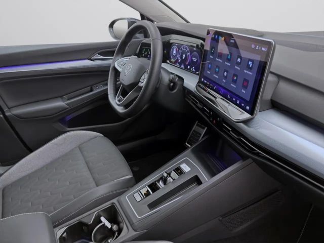 Volkswagen Golf 1.5 eTSI DSG