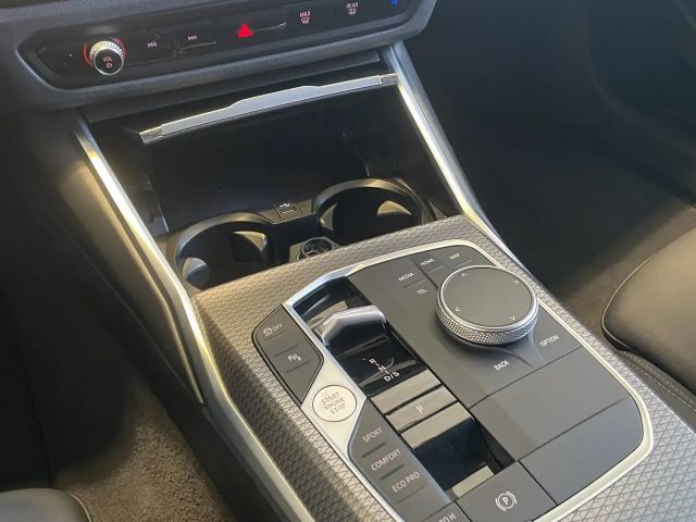 BMW 320 320d M-Sport Touring xDrive