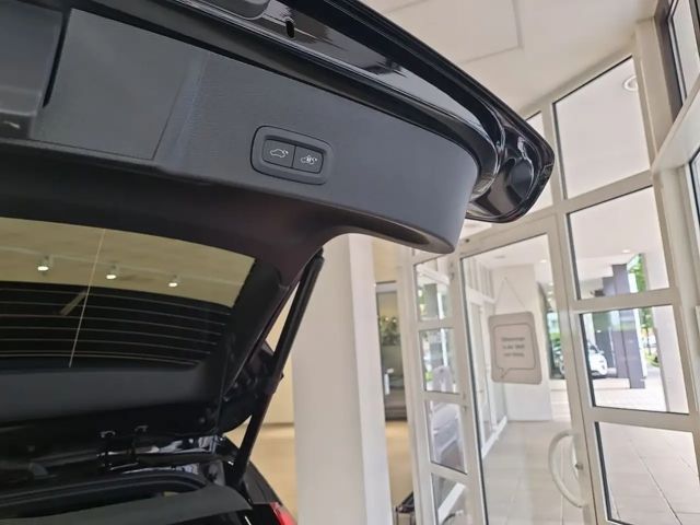 Volvo XC40 Plus Recharge Twin Engine