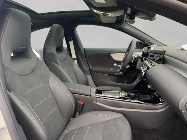 Mercedes-Benz CLA 180 Coupé