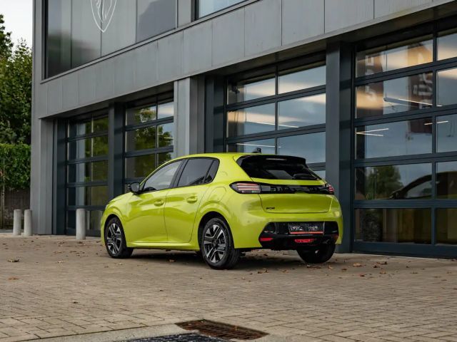 Peugeot 208 100pk MT6 | Carplay/Android | Navi. | Parkeers....