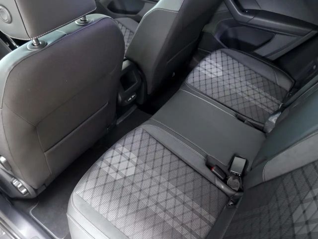 Volkswagen T-Cross 1.0 TSI R-Line