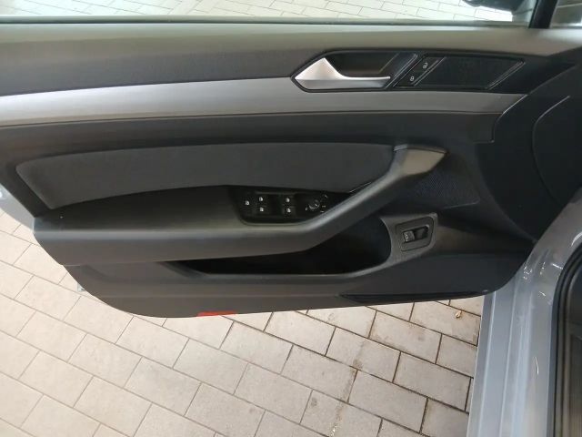 Volkswagen Passat 1.5 TSI DSG Variant
