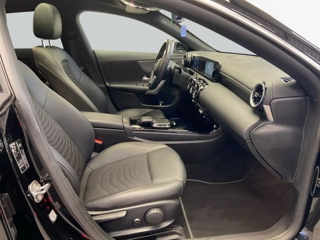 Mercedes-Benz CLA 250 CLA