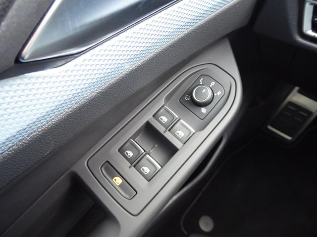 Volkswagen Golf Life Variant