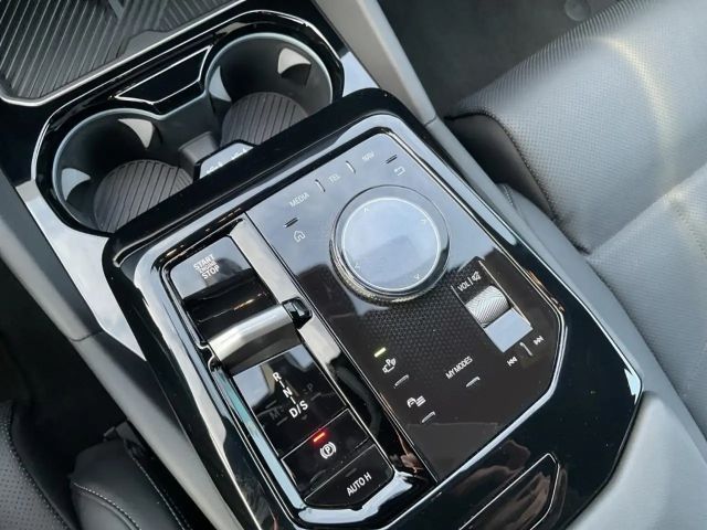 BMW 520 520d M-Sport Sedan