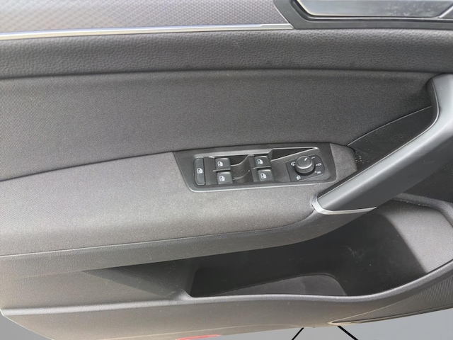 Volkswagen Touran 1.5 TSI